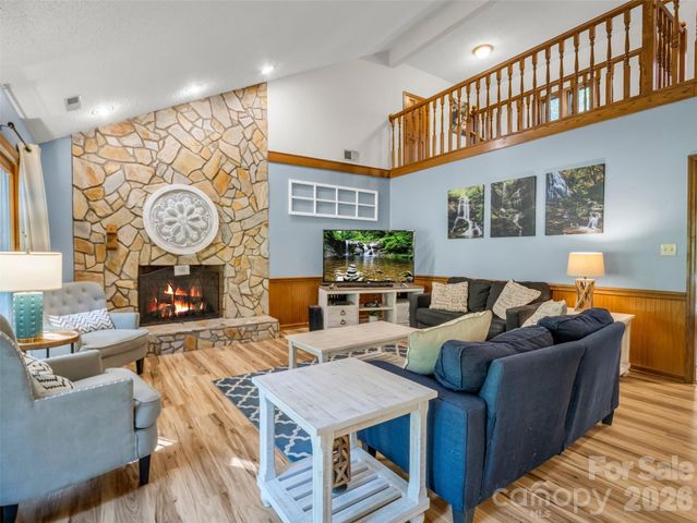 171 Fairway Drive, Lake Lure, NC 28746