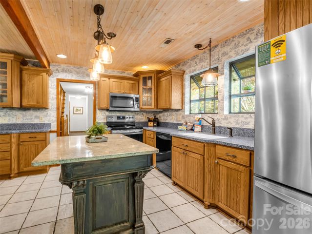 171 Fairway Drive, Lake Lure, NC 28746