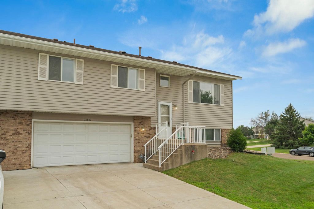 15831 Gooseberry Way, Apple Valley, MN 55124 — photo 2