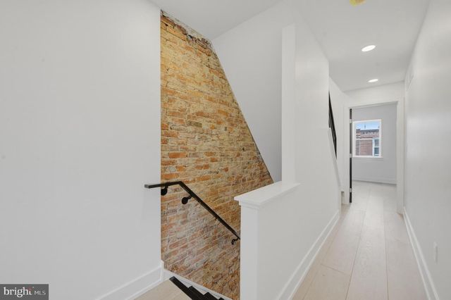 1110 PIERCE ST, Philadelphia, PA 19148