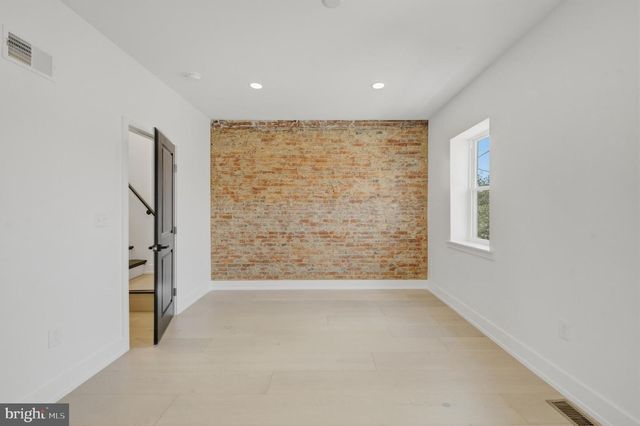 1110 PIERCE ST, Philadelphia, PA 19148