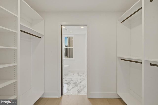 1110 PIERCE ST, Philadelphia, PA 19148