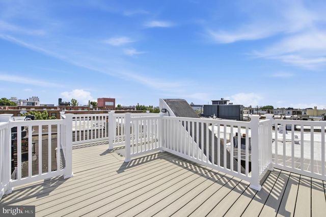 1110 PIERCE ST, Philadelphia, PA 19148