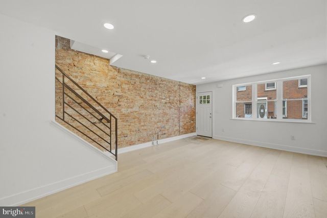1110 PIERCE ST, Philadelphia, PA 19148
