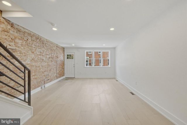 1110 PIERCE ST, Philadelphia, PA 19148