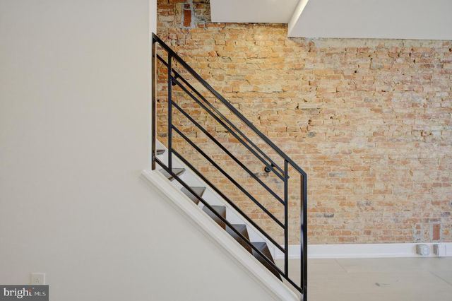 1110 PIERCE ST, Philadelphia, PA 19148