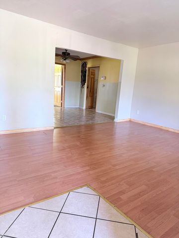 2880 Oklahoma Street, Lake Station, IN 46405