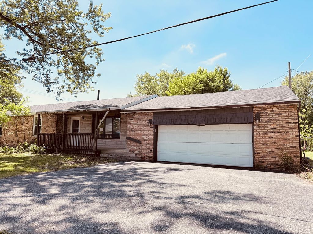 2880 Oklahoma Street, Lake Station, IN 46405