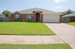 417 Reagan Lane, Burleson, TX 76028
