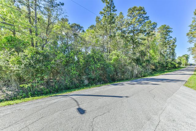 1811 Black Bear Drive, Crosby, TX 77532