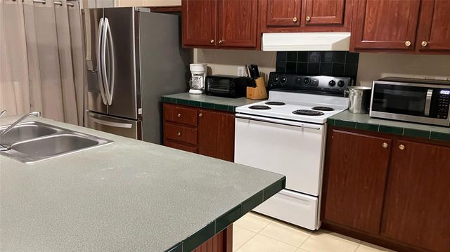 10018 Cedar Branch Drive Drive, Baytown, TX 77521