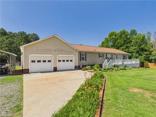 504 Nc Highway 62, Pleasant Garden, NC 27313