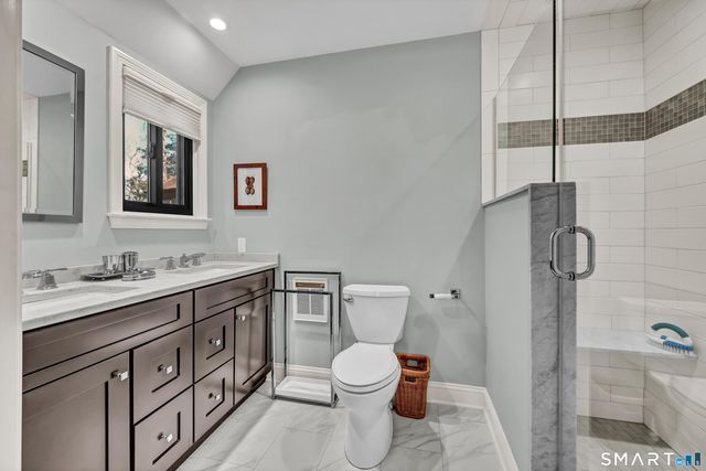 123 Heritage Village B, Southbury, CT 06488