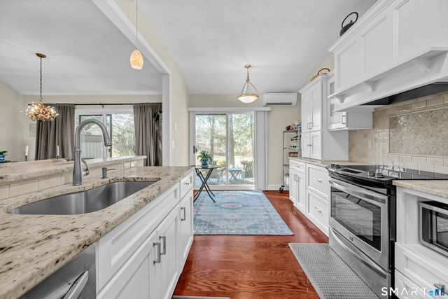 123 Heritage Village B, Southbury, CT 06488