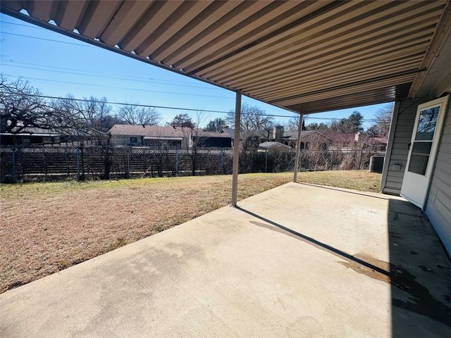 2128 Cay Court, Irving, TX 75060