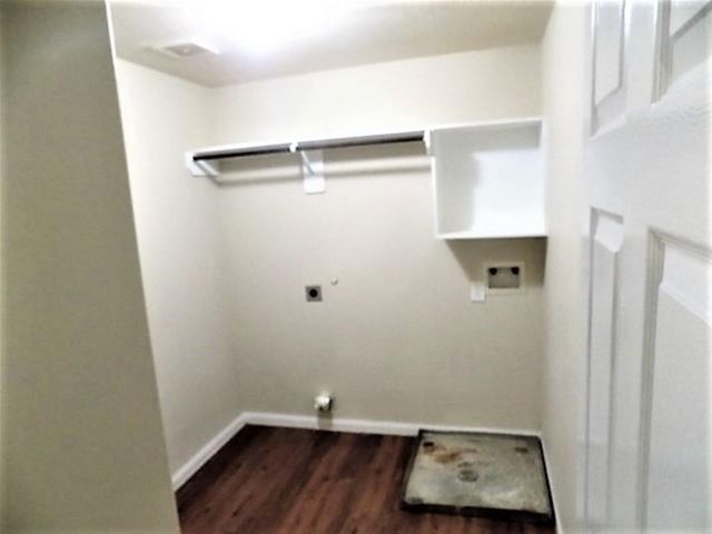 911 Redcrest Springs Court, Houston, TX 77073