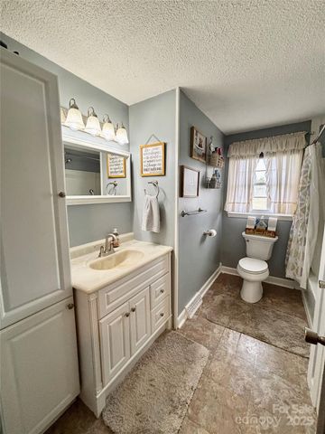 387 Oak Street Extension, Forest City, NC 28043