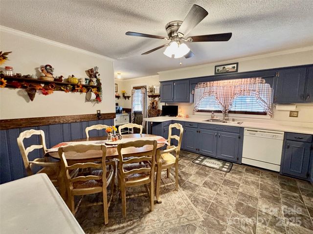 387 Oak Street Extension, Forest City, NC 28043
