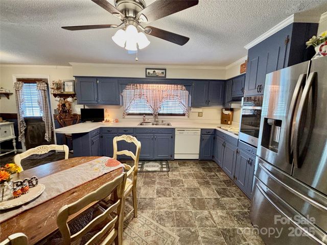 387 Oak Street Extension, Forest City, NC 28043