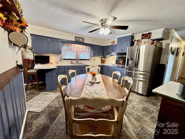 387 Oak Street Extension, Forest City, NC 28043