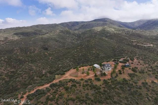17041 Summers Drive, Tehachapi, CA 93561
