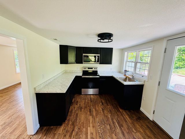 319 Circle Street, Robbinsville, NC 28771