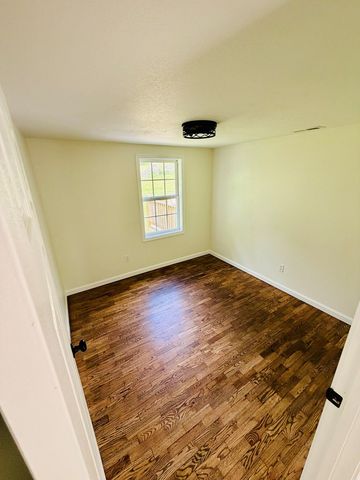 319 Circle Street, Robbinsville, NC 28771