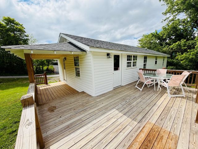 319 Circle Street, Robbinsville, NC 28771