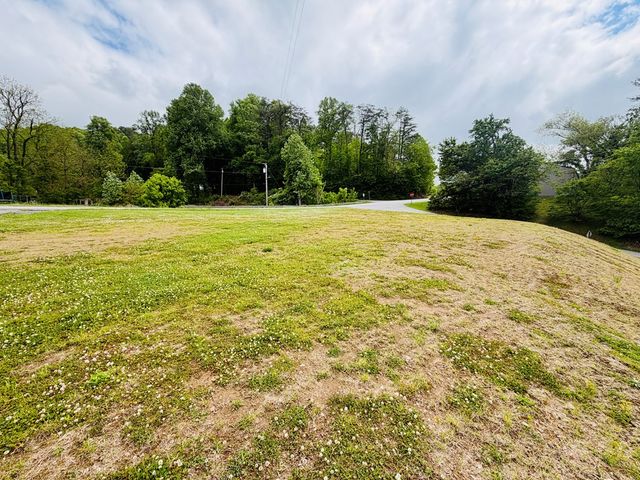 319 Circle Street, Robbinsville, NC 28771