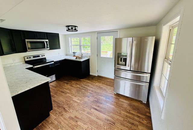 319 Circle Street, Robbinsville, NC 28771