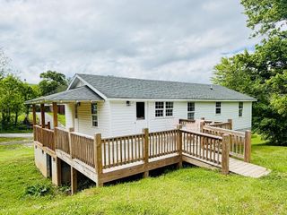 319 Circle Street, Robbinsville, NC 28771