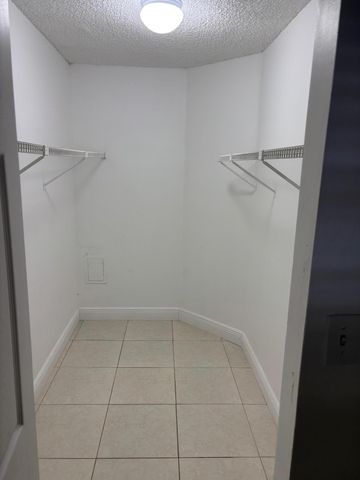 811 Lyons Road 20203, Coconut Creek, FL 33063