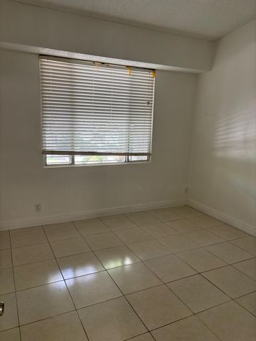 811 Lyons Road 20203, Coconut Creek, FL 33063