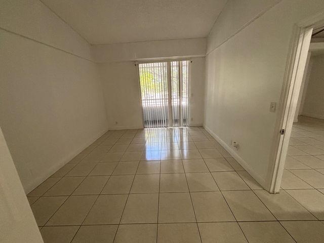 811 Lyons Road 20203, Coconut Creek, FL 33063