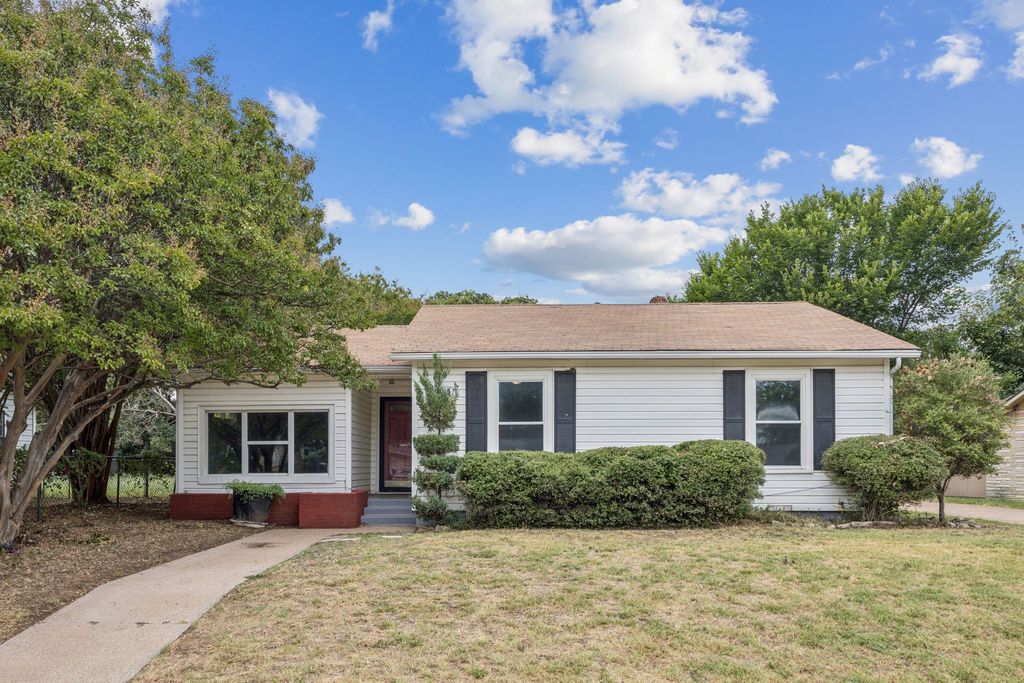 3805 Hollis Street, Haltom City, TX 76111