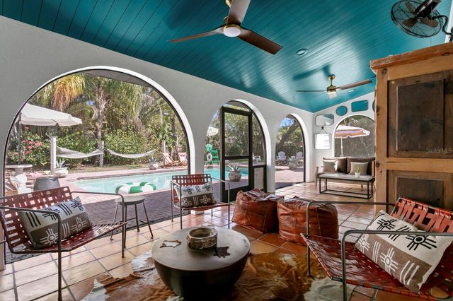 7915 FLOWERFIELD DRIVE, Tampa, FL 33615