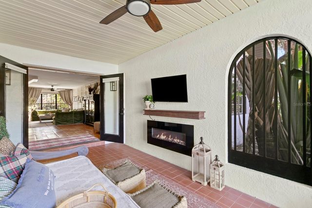 7915 FLOWERFIELD DRIVE, Tampa, FL 33615