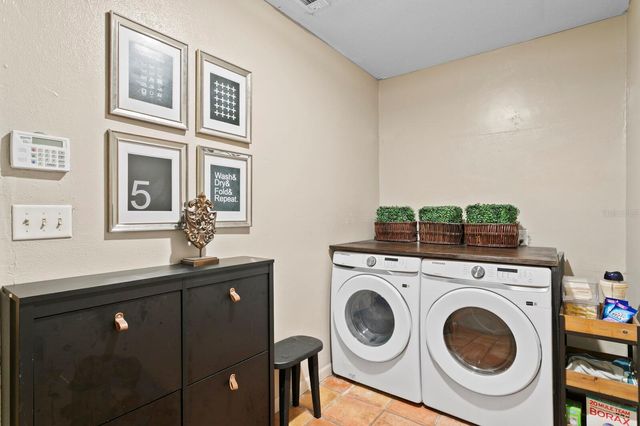 7915 FLOWERFIELD DRIVE, Tampa, FL 33615