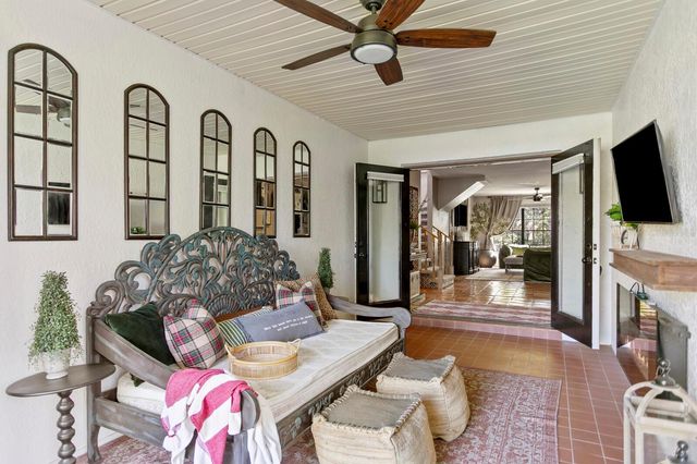 7915 FLOWERFIELD DRIVE, Tampa, FL 33615