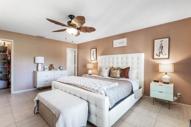 6403 Eastpointe Pines Street, Palm Beach Gardens, FL 33418