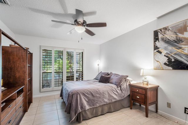 6403 Eastpointe Pines Street, Palm Beach Gardens, FL 33418