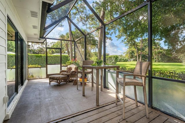 6403 Eastpointe Pines Street, Palm Beach Gardens, FL 33418