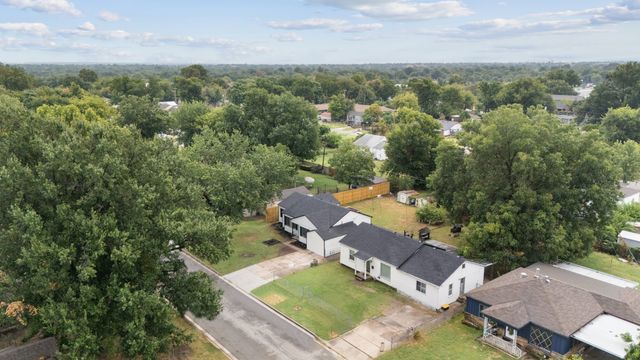 2542 E Newton Place North, Tulsa, OK 74110
