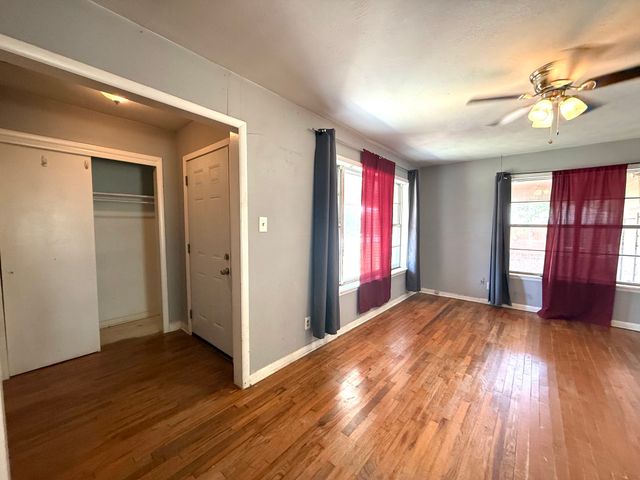 122 Gateway Street, Wills Point, TX 75169