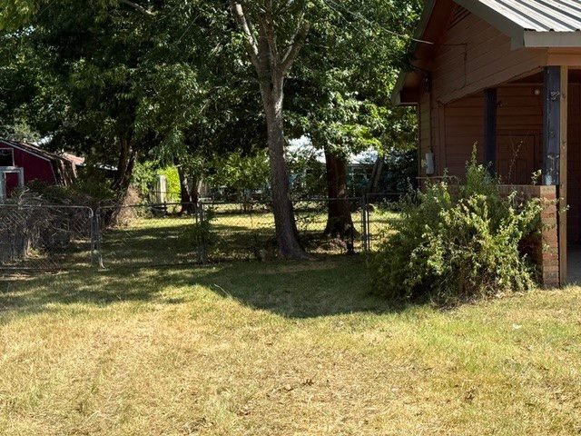 122 Gateway Street, Wills Point, TX 75169
