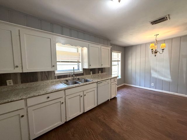 122 Gateway Street, Wills Point, TX 75169