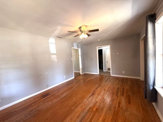 122 Gateway Street, Wills Point, TX 75169