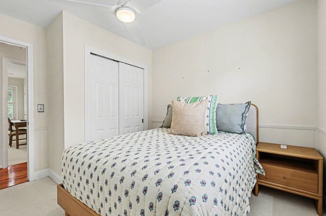 2 Gadsden Street D, Charleston, SC 29401