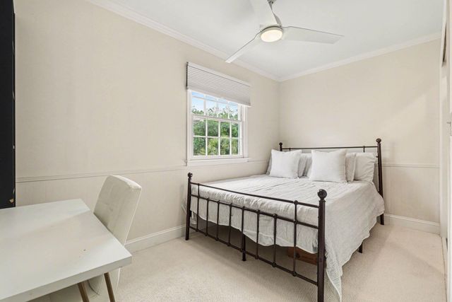 2 Gadsden Street D, Charleston, SC 29401