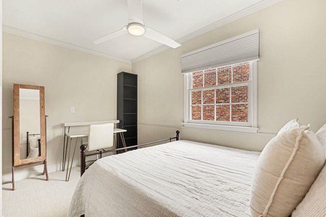 2 Gadsden Street D, Charleston, SC 29401